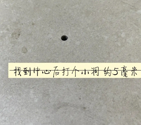 河口瓷砖空鼓维修公司专业解答在瓷砖铺贴过程中，如果砂料搅拌不均匀，将会带来以下问题